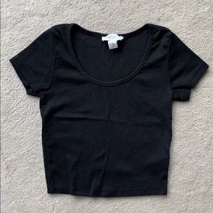 Forever 21 Tops - Forever 21 Crop Top NWOT Forever 21 Tops - Forever 21 Crop Top NWOT